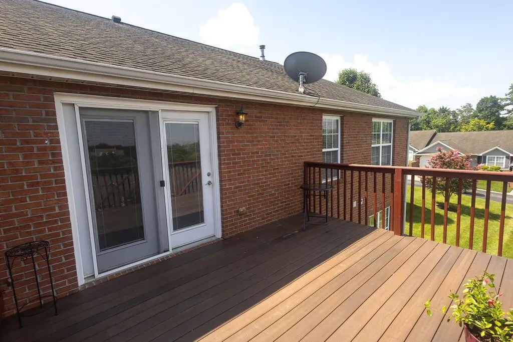 8719 Carriage House Way Knoxville TN 37923