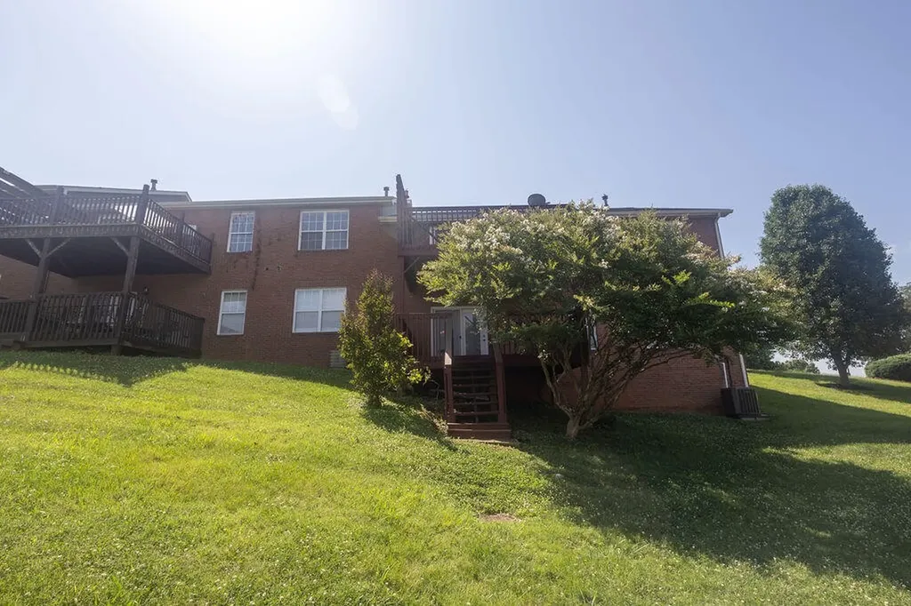 8719 Carriage House Way Knoxville TN 37923