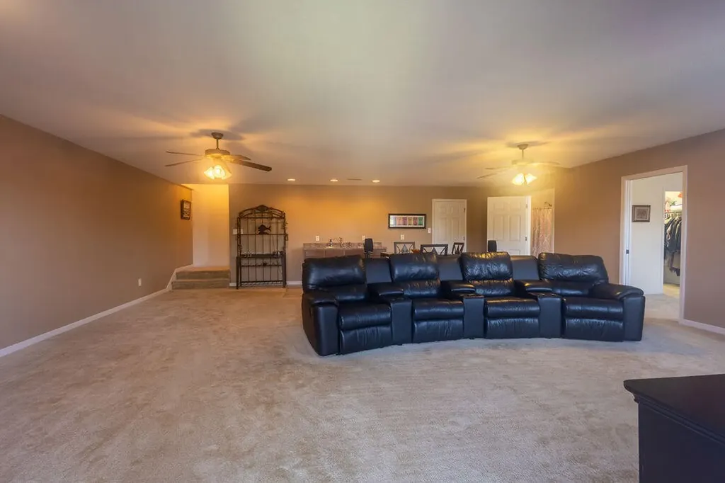 8719 Carriage House Way Knoxville TN 37923