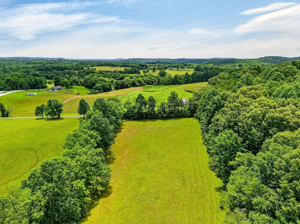 9249 Monterey Highway Sparta TN 38583
