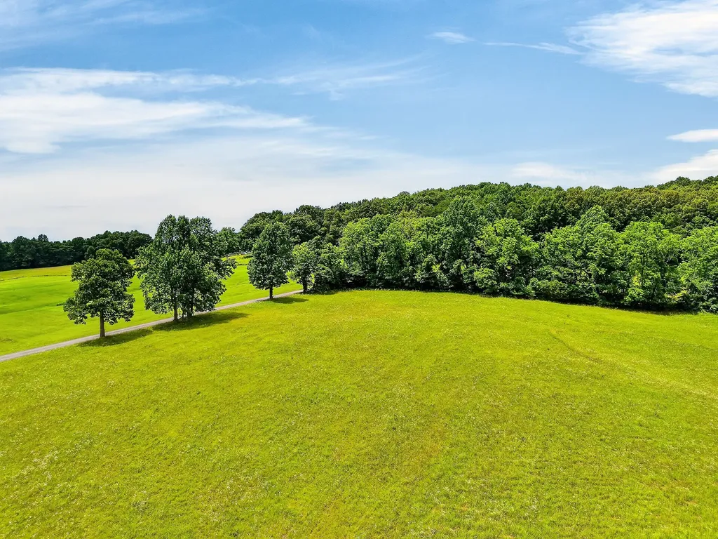 9249 Monterey Highway Sparta TN 38583