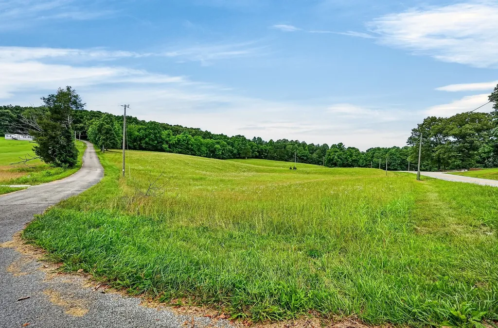 9249 Monterey Highway Sparta TN 38583