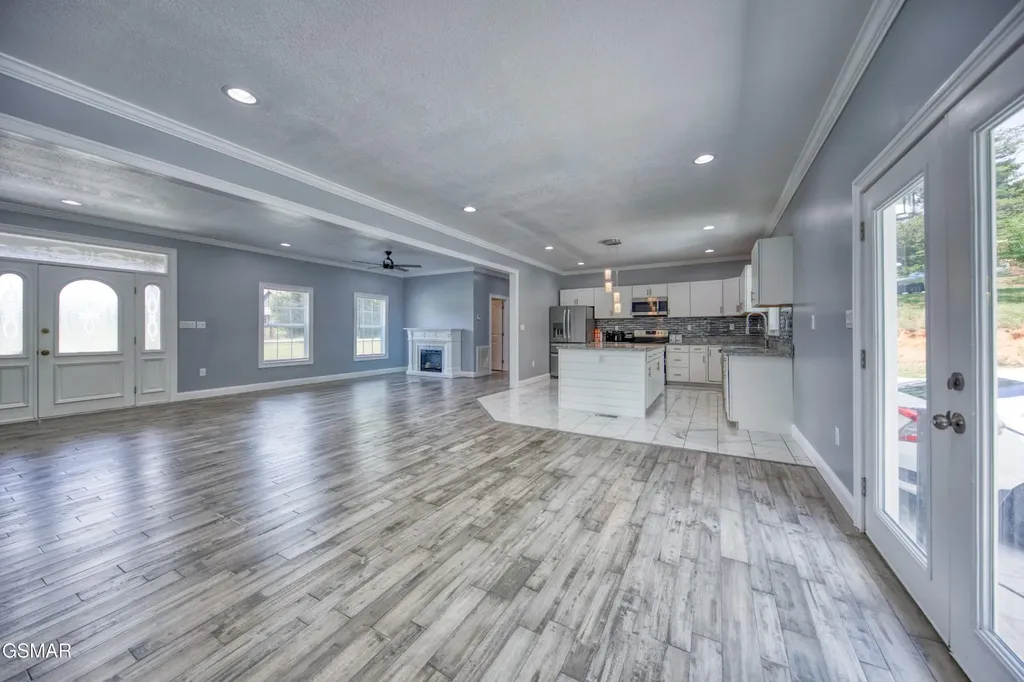 1014 Valley Home Road Dandridge TN 37725