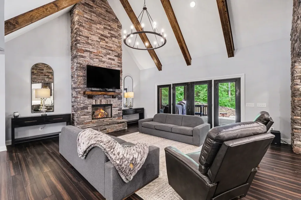 1850 Puryears Bend Road Hartsville TN 37074