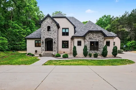 1850 Puryears Bend Road Hartsville TN 37074
