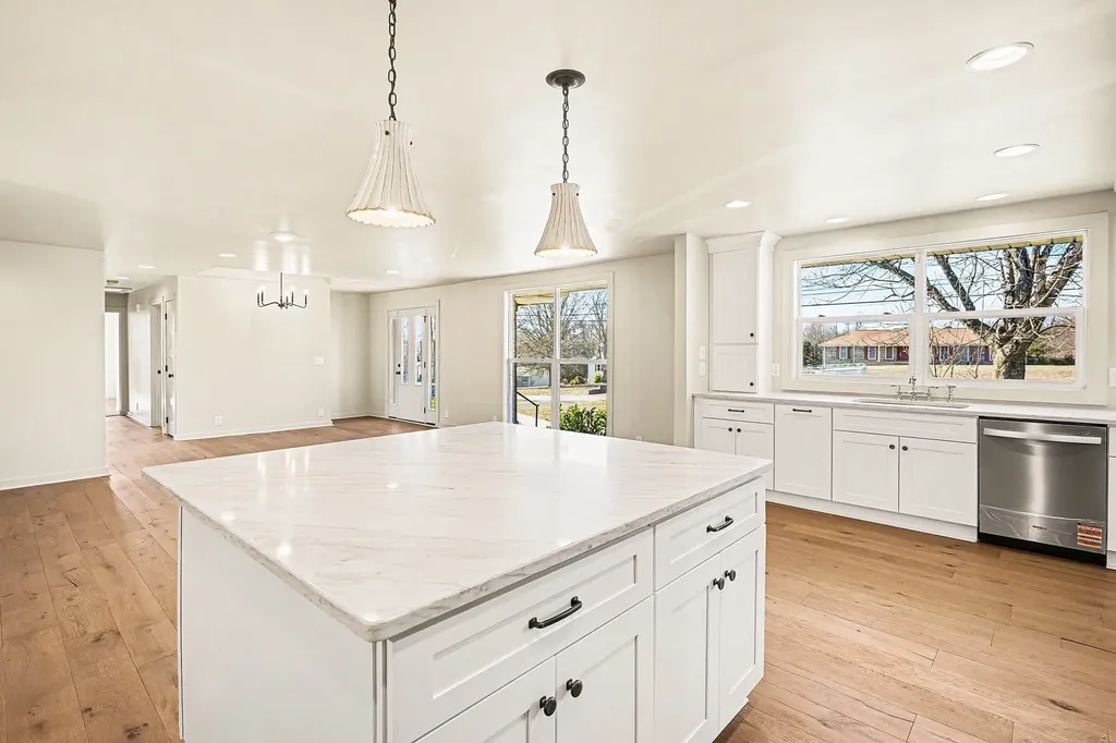 1616 Saundersville Ferry Road Mount Juliet TN 37122