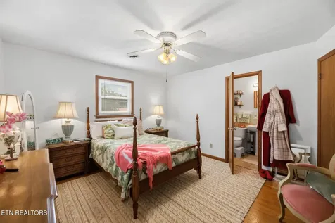 303 Scott Street Athens TN 37303