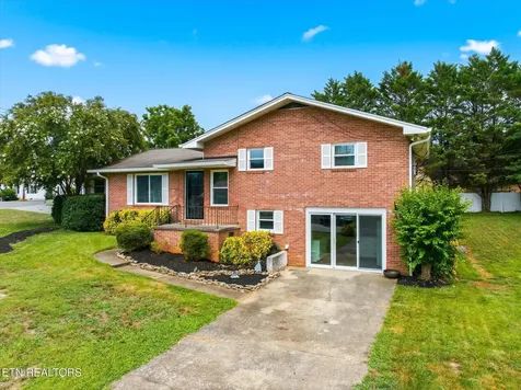 303 Scott Street Athens TN 37303