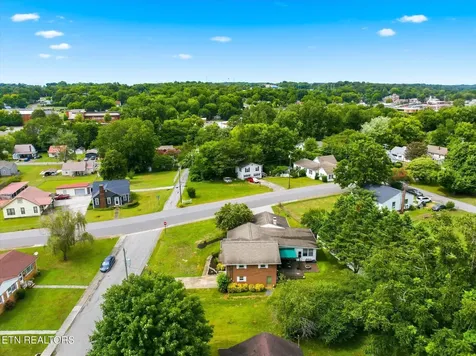 303 Scott Street Athens TN 37303