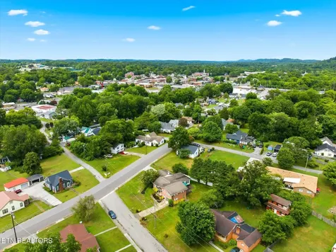 303 Scott Street Athens TN 37303