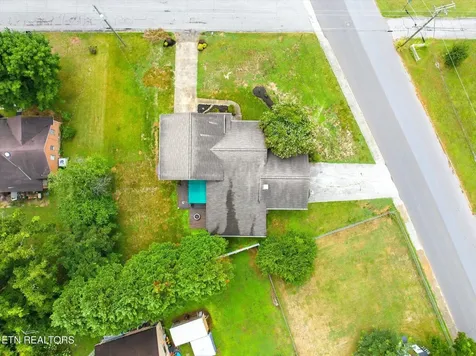 303 Scott Street Athens TN 37303