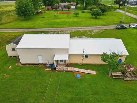 1142 Maxwell Road Belvidere TN 37306