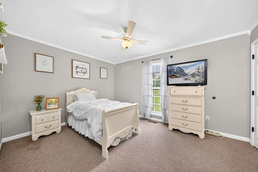 173 Cubb Hollow Road Gainesboro TN 38562