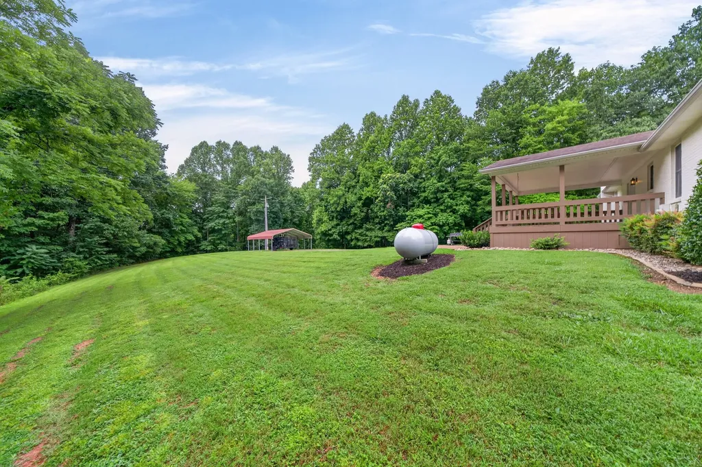 173 Cubb Hollow Road Gainesboro TN 38562