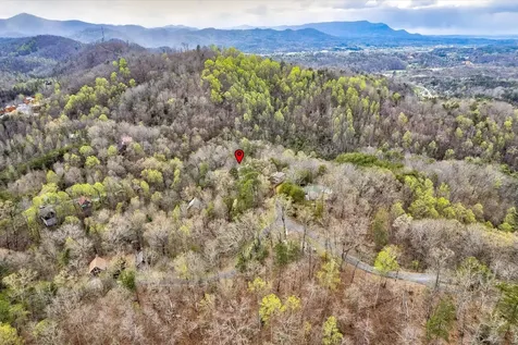 1380 Cupid Way Sevierville TN 37876