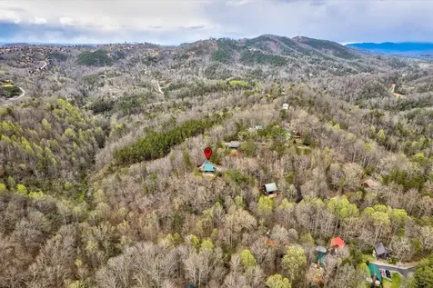 1380 Cupid Way Sevierville TN 37876