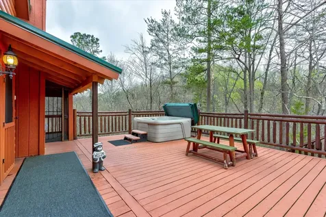 1380 Cupid Way Sevierville TN 37876