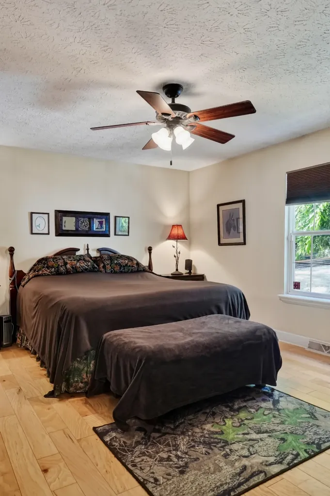 45 Point Place Monterey TN 38574