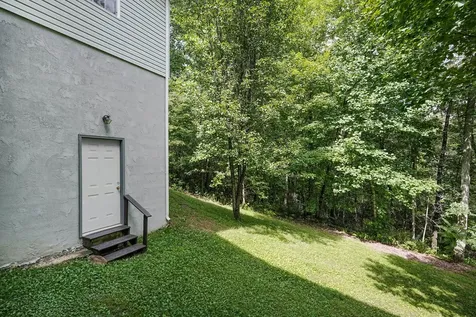 45 Point Place Monterey TN 38574