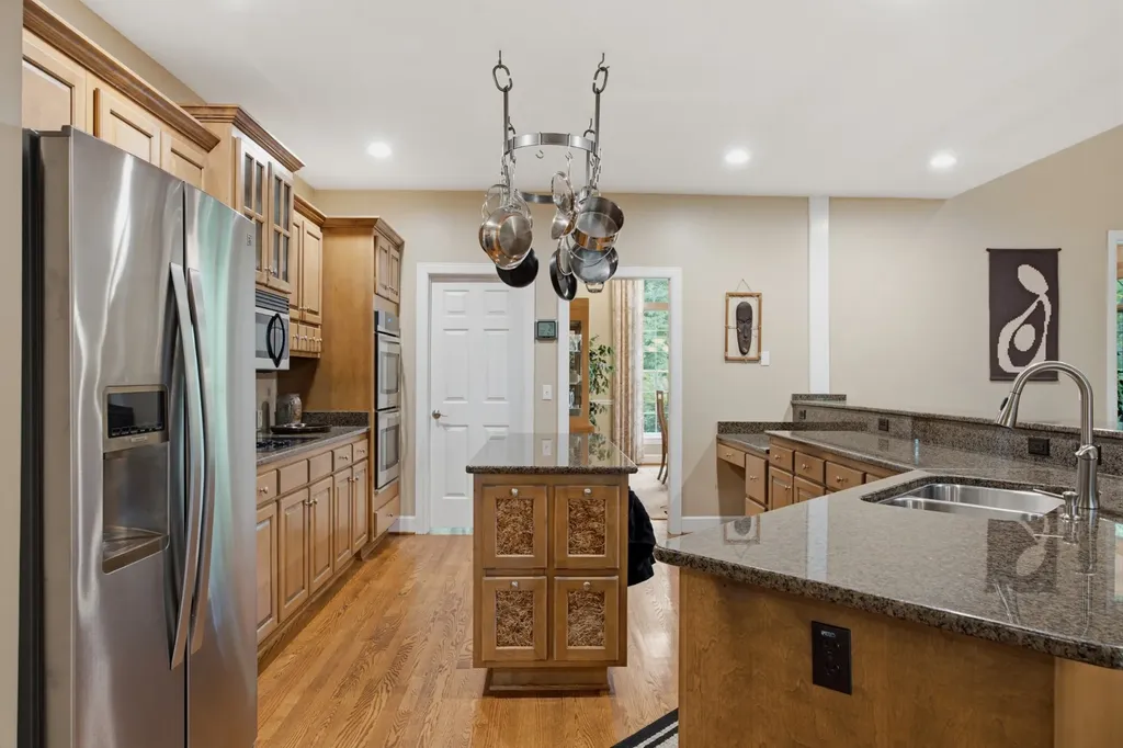 105 Fox Hunt Point Nashville TN 37221