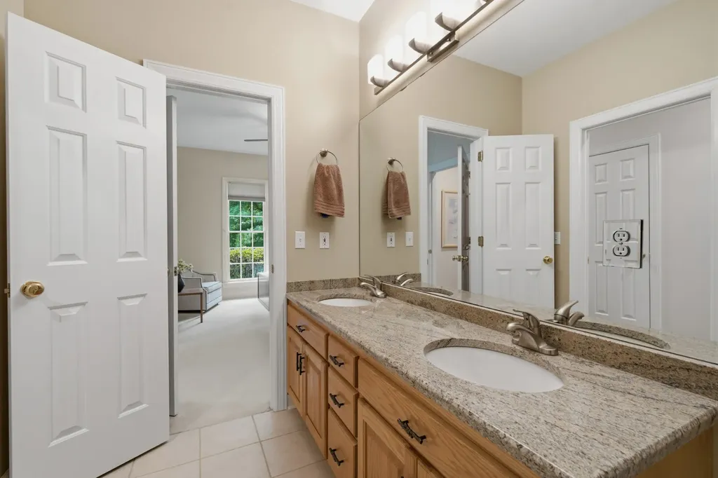 105 Fox Hunt Point Nashville TN 37221