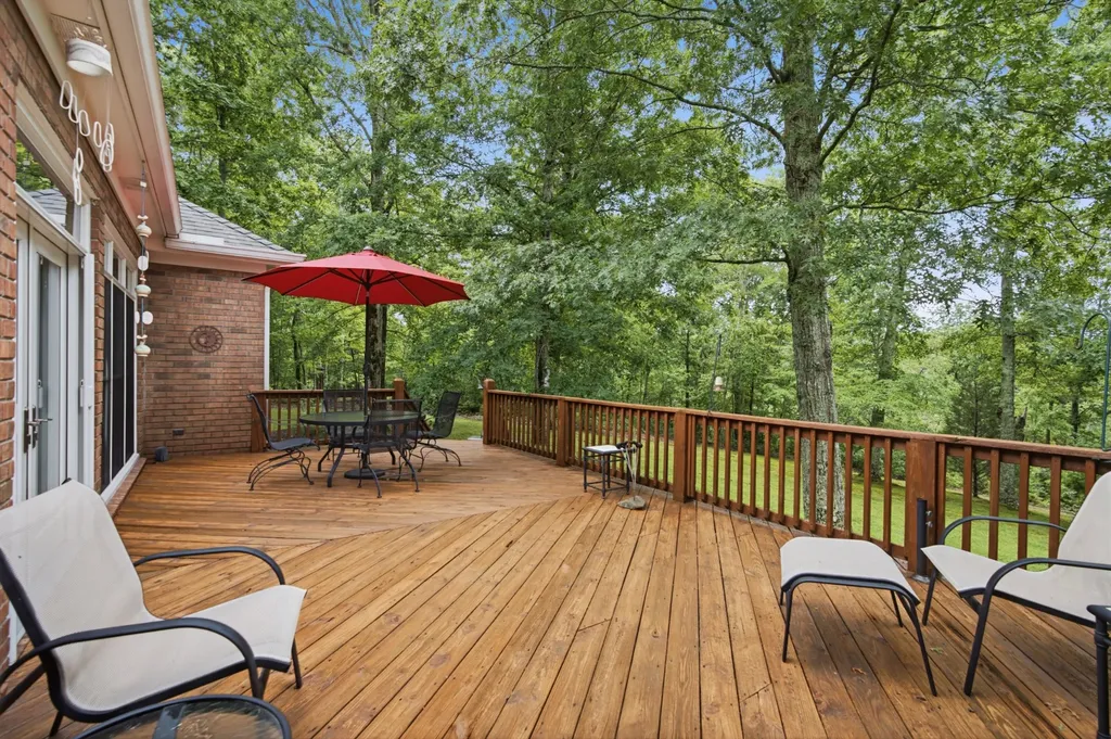 105 Fox Hunt Point Nashville TN 37221