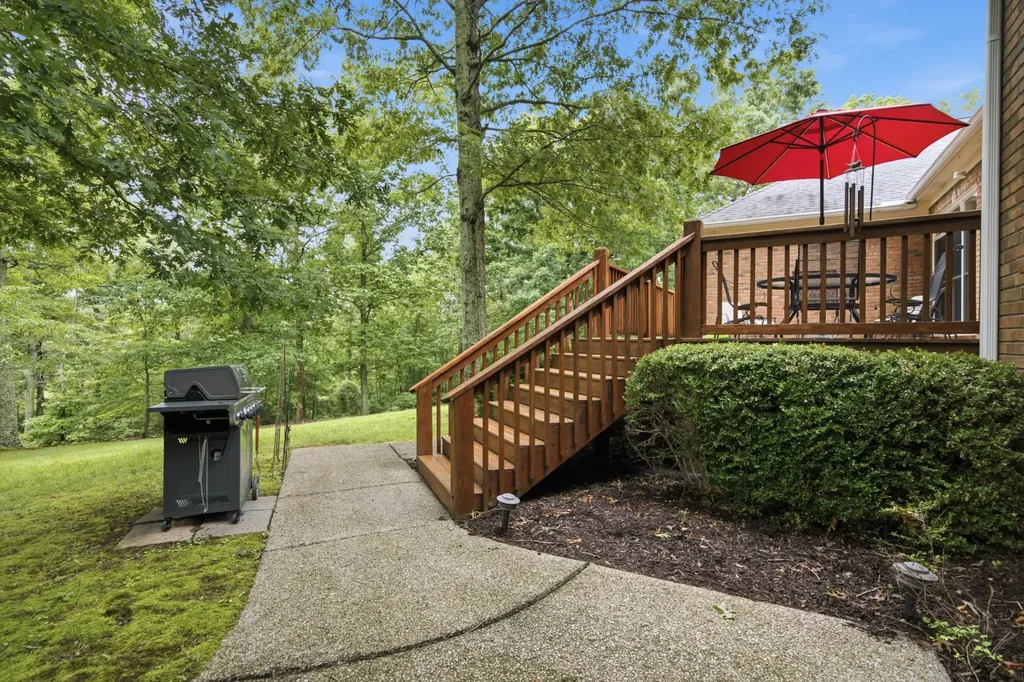 105 Fox Hunt Point Nashville TN 37221