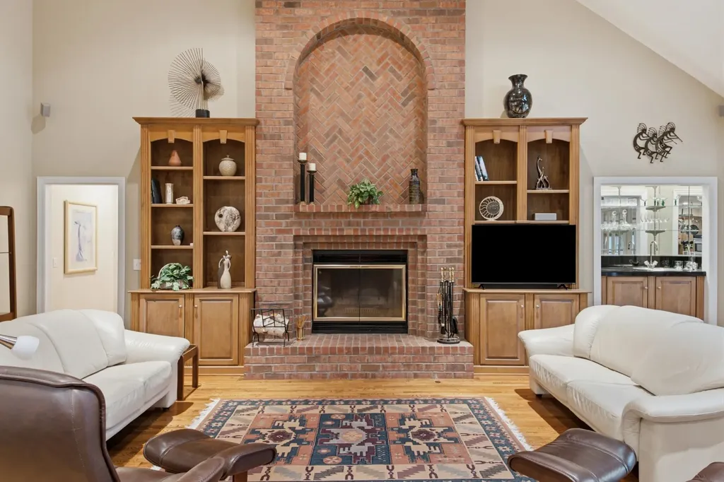 105 Fox Hunt Point Nashville TN 37221
