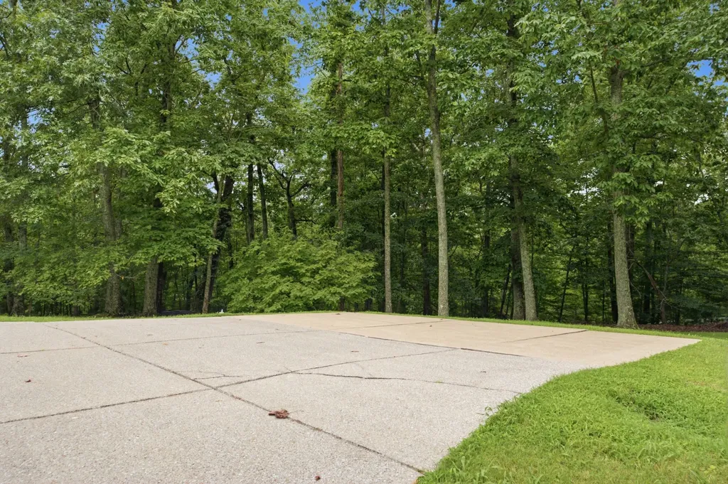 105 Fox Hunt Point Nashville TN 37221