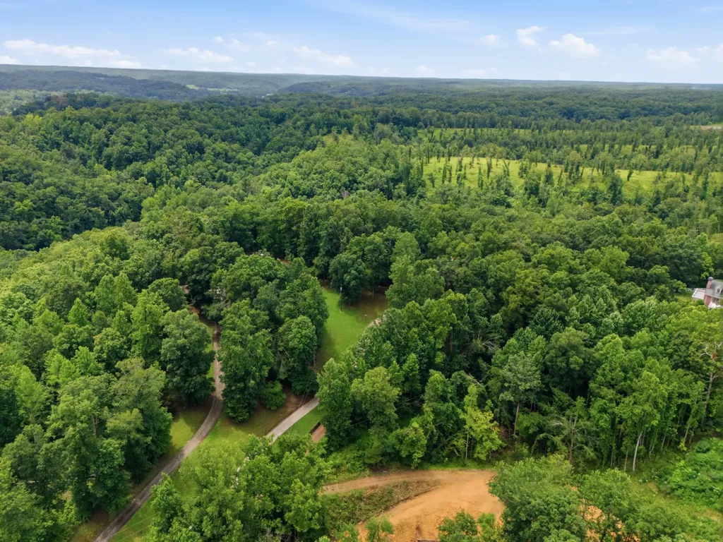 105 Fox Hunt Point Nashville TN 37221