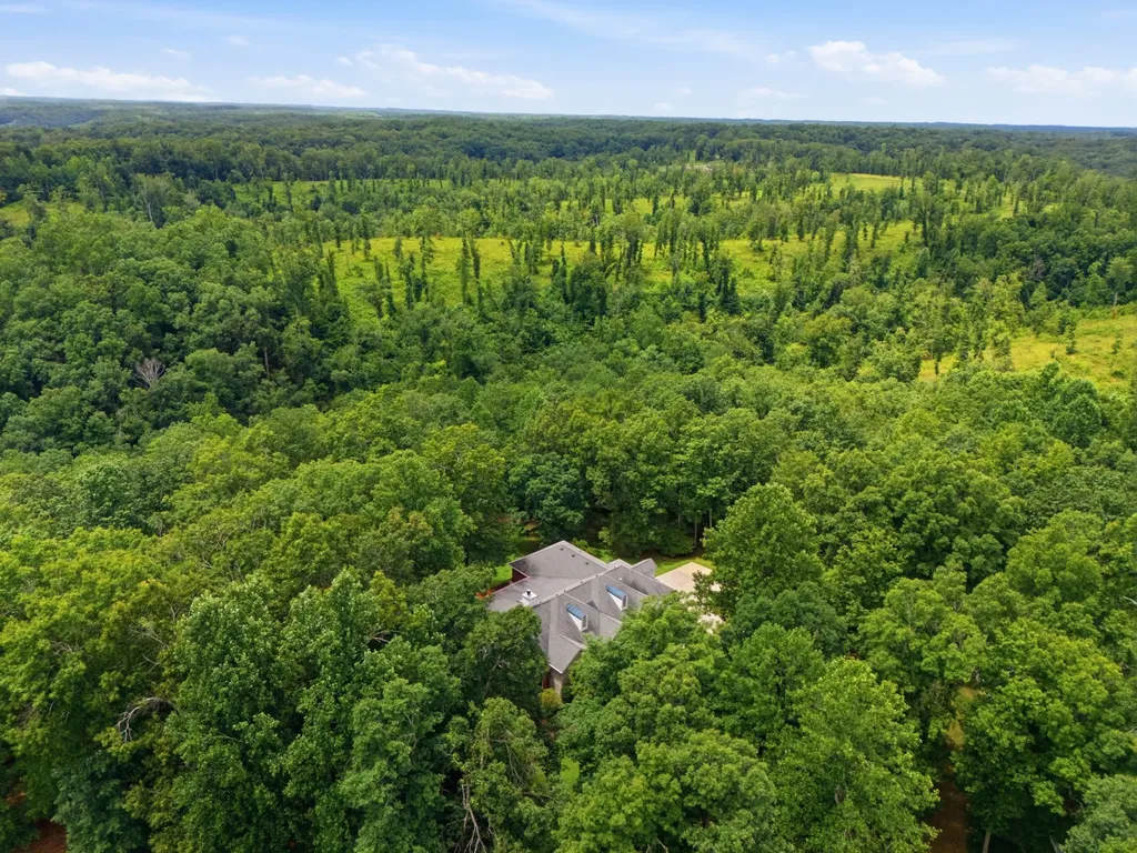 105 Fox Hunt Point Nashville TN 37221