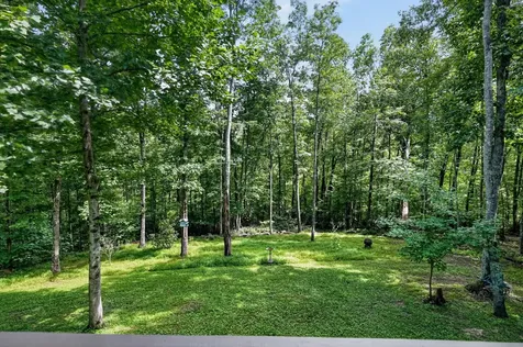 45 Point Place Monterey TN 38574