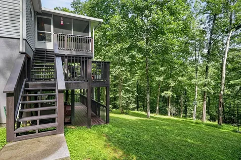 45 Point Place Monterey TN 38574