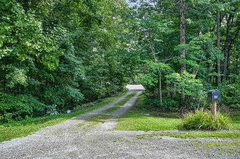 45 Point Place Monterey TN 38574