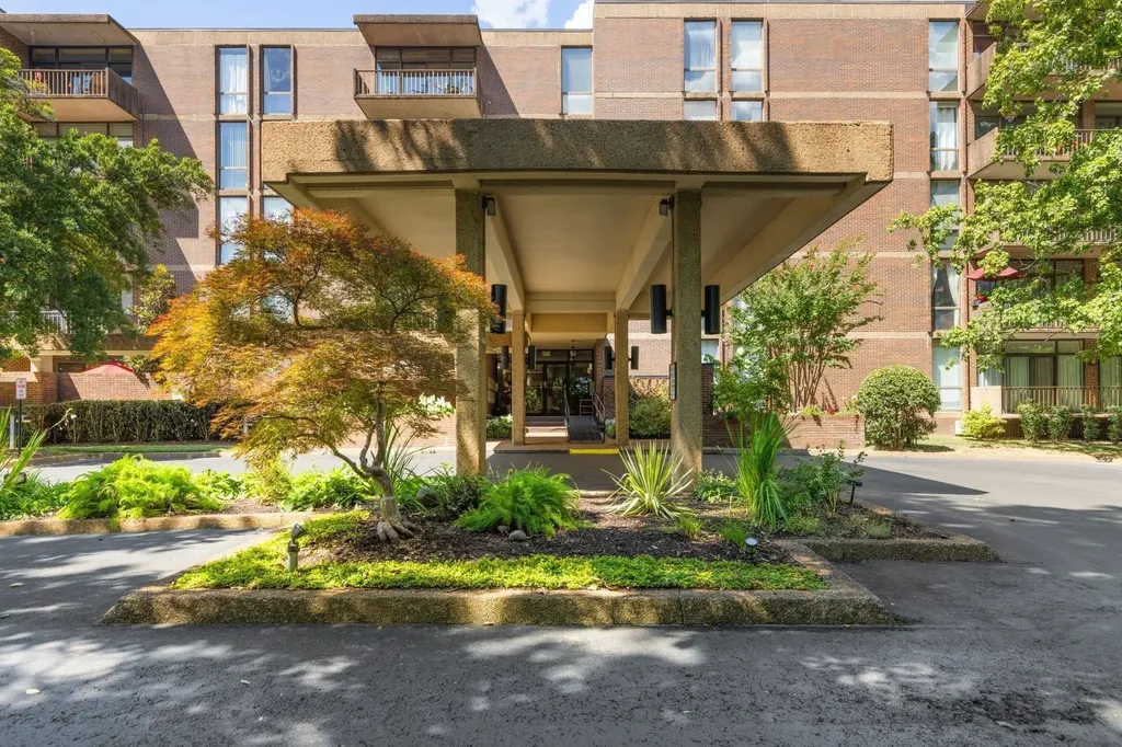 157 Harpeth Trace Summit Nashville TN 37221