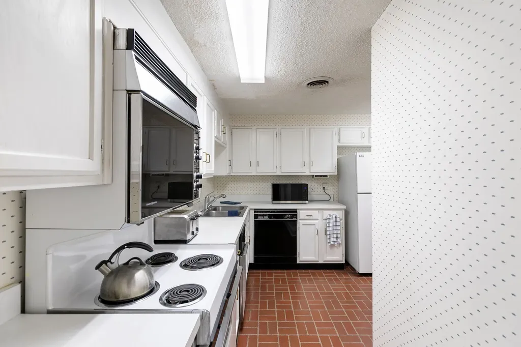 157 Harpeth Trace Summit Nashville TN 37221