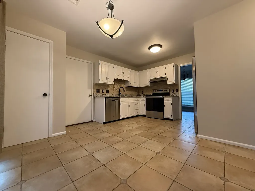5801 Labrador Lane Antioch TN 37013