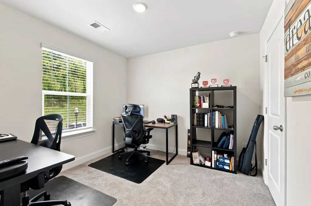 1704 Flora Grove Hermitage TN 37076