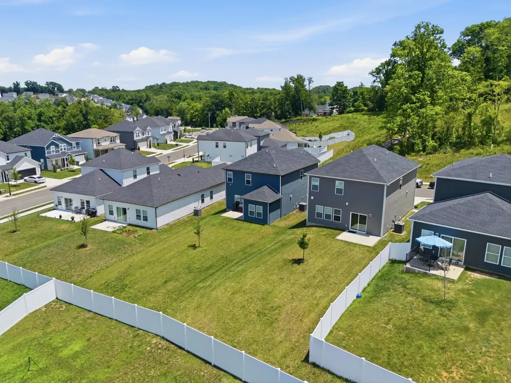 1704 Flora Grove Hermitage TN 37076