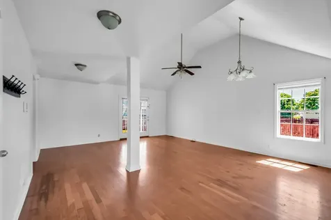 609 S Cavalcade Circle Oak Grove KY 42262