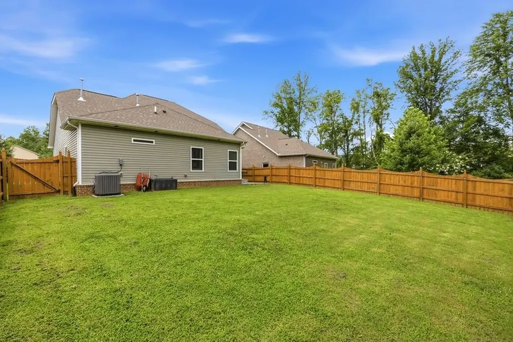 306 Telavera Drive White House TN 37188