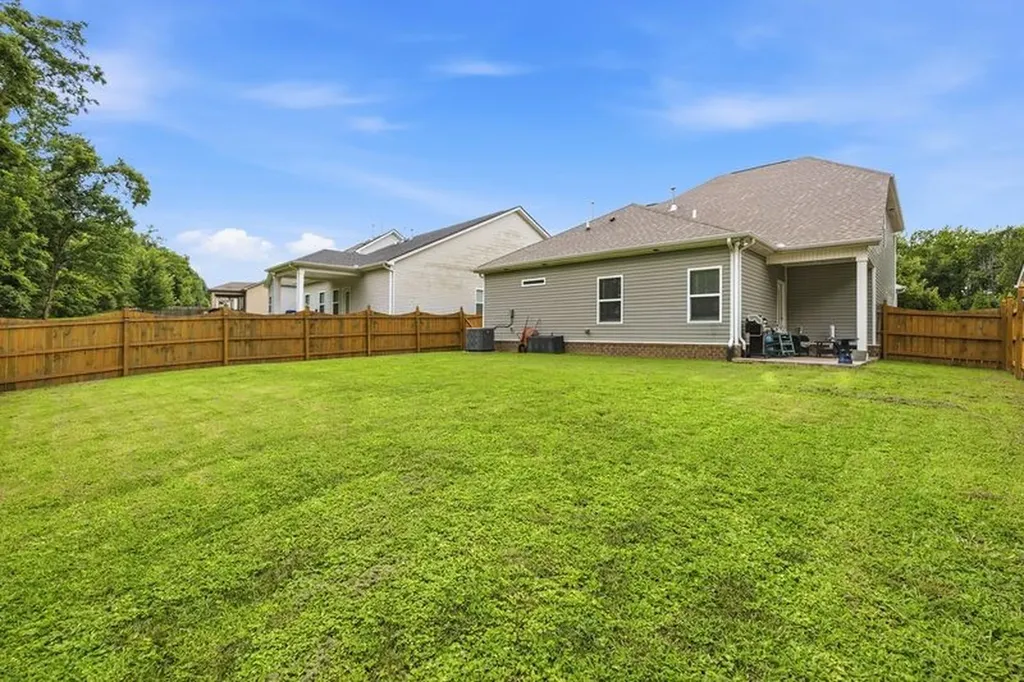 306 Telavera Drive White House TN 37188