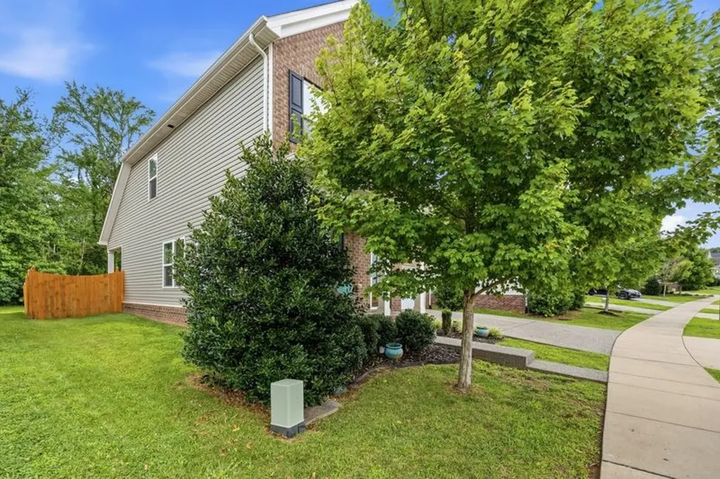 306 Telavera Drive White House TN 37188