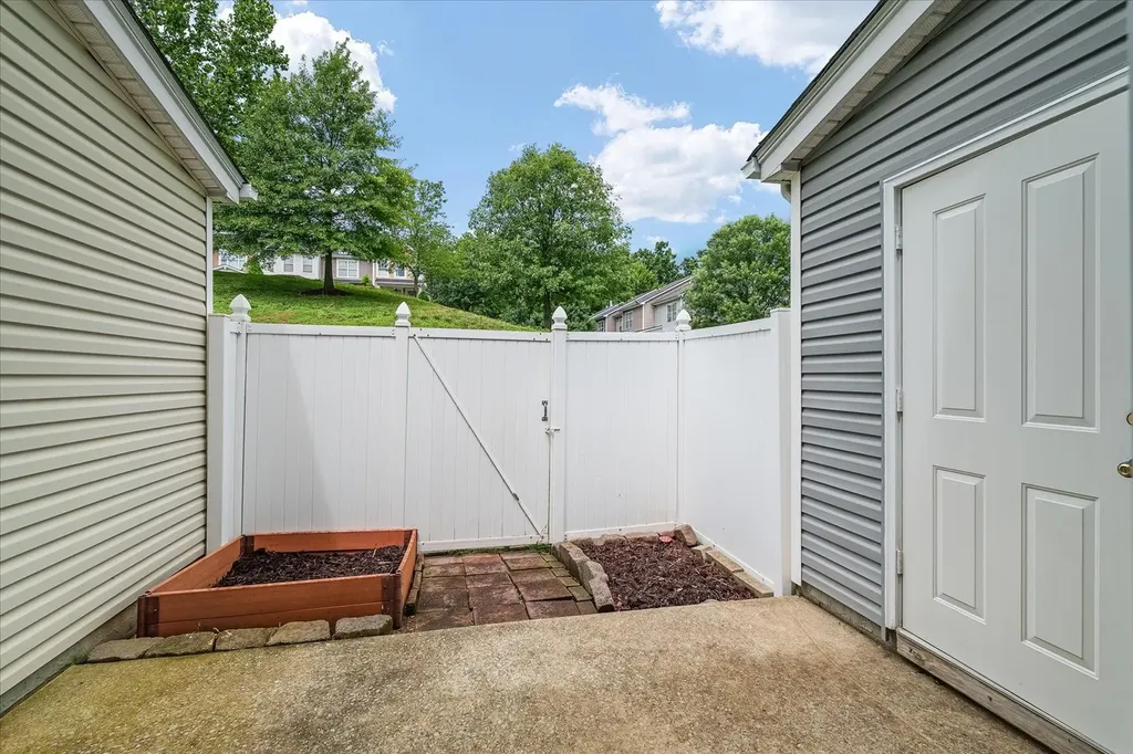 304 Shadow Glen Drive Nashville TN 37211