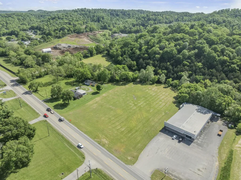 1135 Louisville Highway Goodlettsville TN 37072