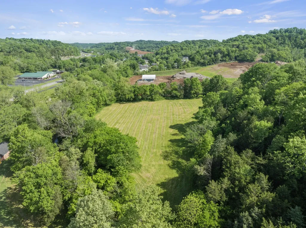 1135 Louisville Highway Goodlettsville TN 37072