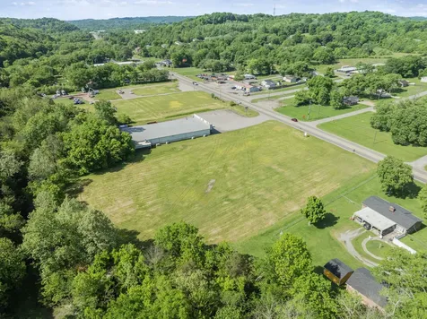 1135 Louisville Highway Goodlettsville TN 37072