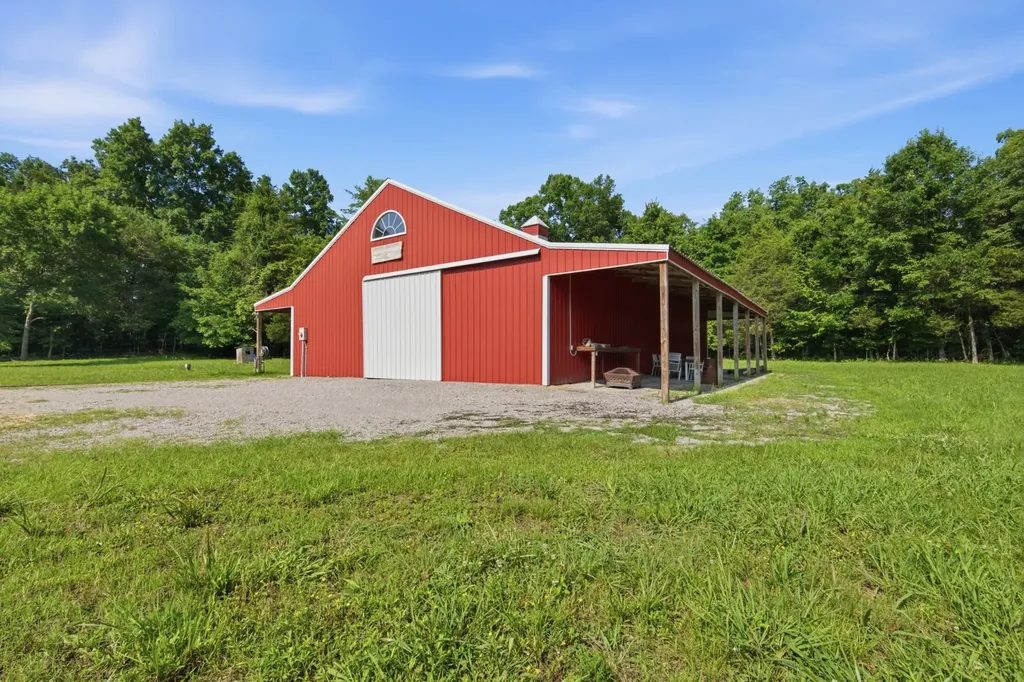 3607 Tom Littlejohn Road Columbia TN 38401