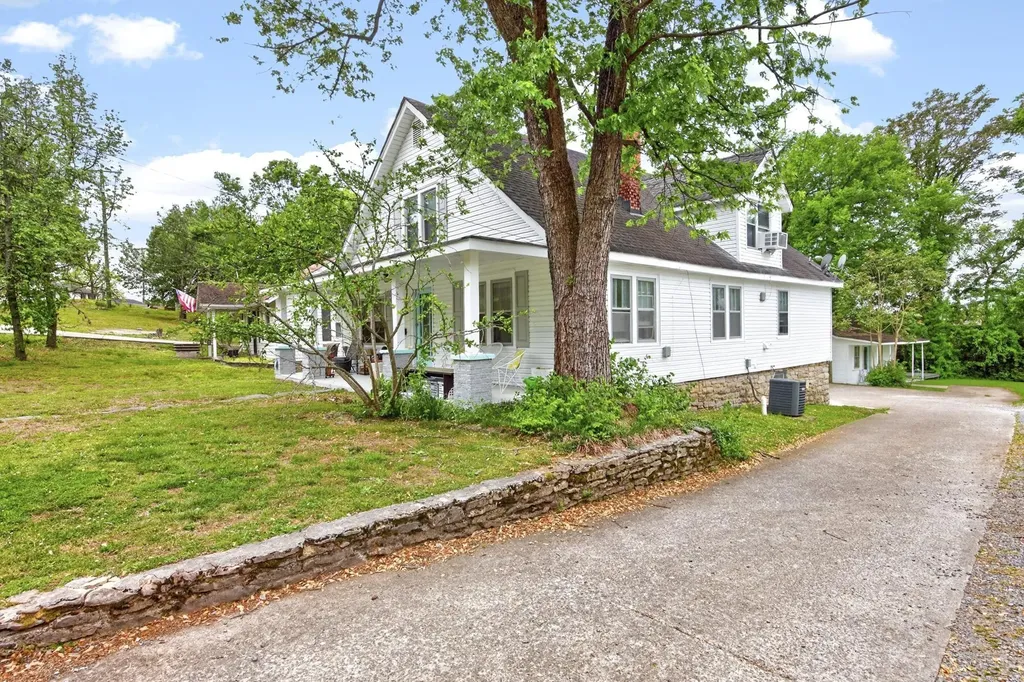 240 Lanier Drive Madison TN 37115