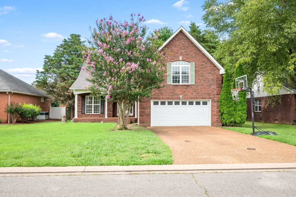 215 Black Bear Trail Murfreesboro TN 37127